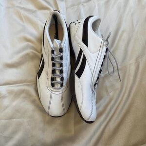 Women’s Reebok White and dark brown Athletic Sneakers vintage